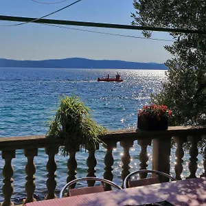 apartmani-valerija-i-joso.hotelinzadar.com/