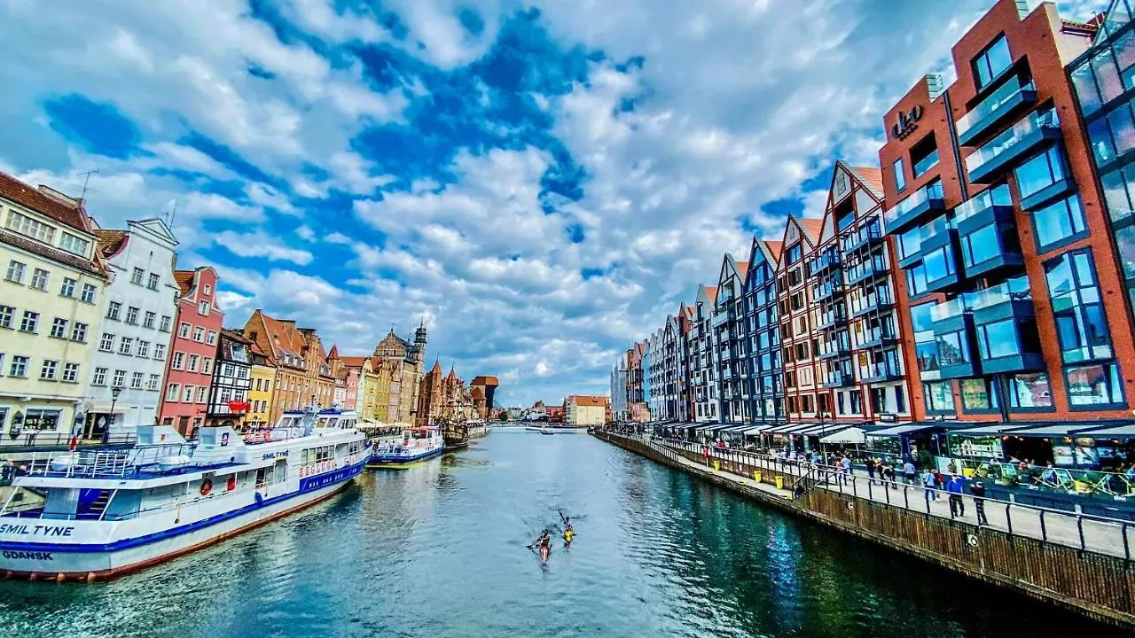 Studio Four Seasons With Parking Place Gdańsk Lägenhet